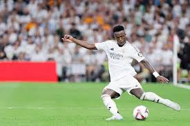 欧冠4队以下克上恰是去年4强 巴黎拜仁皇马多特逗你玩.